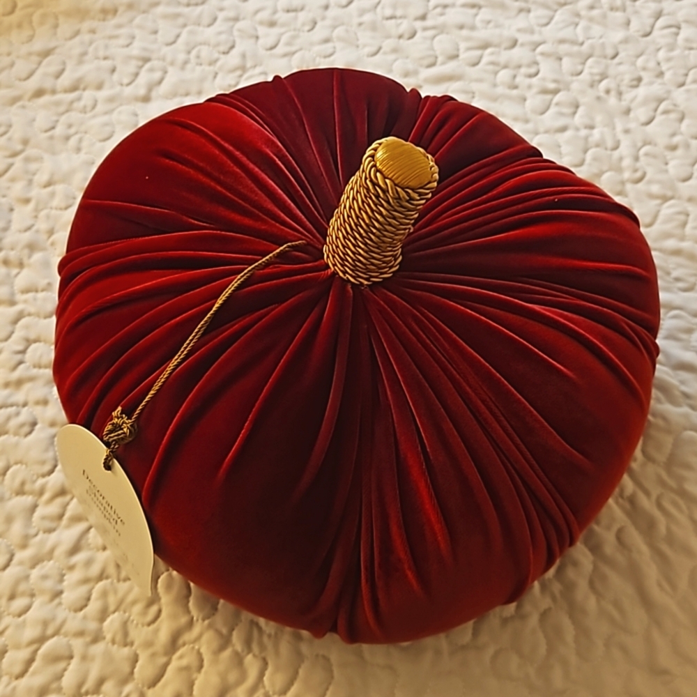 Velvet Pumpkin